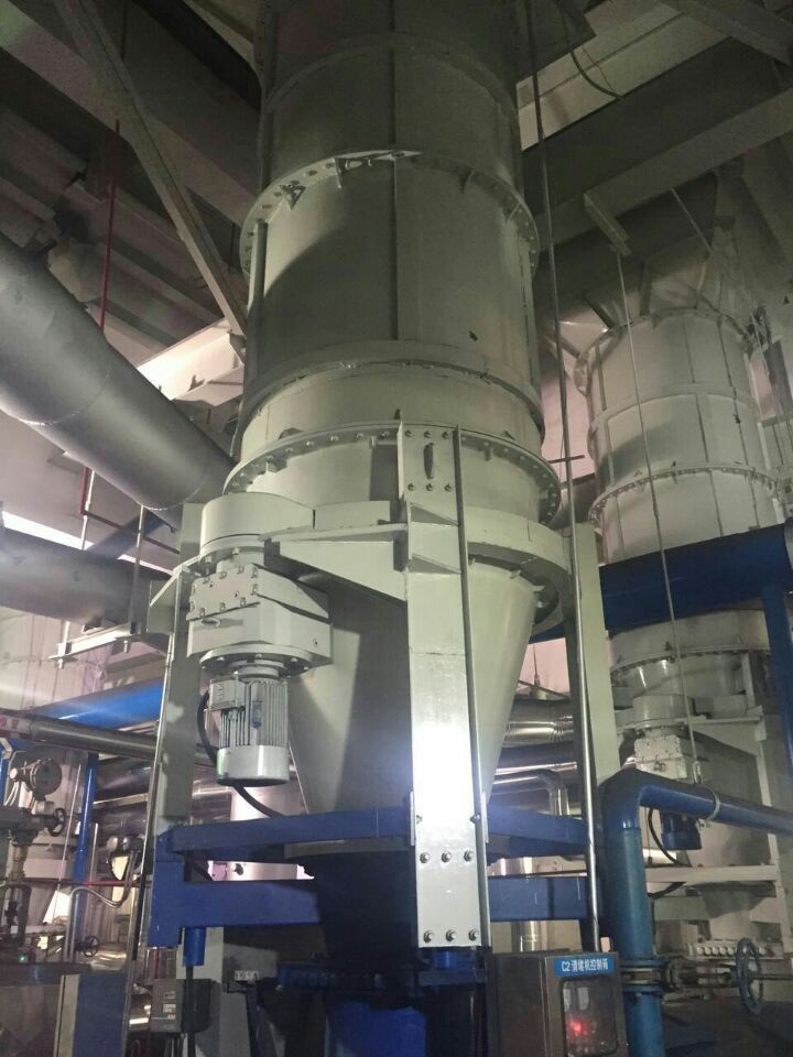 熱電廠安裝旋轉(zhuǎn)清堵機(jī)